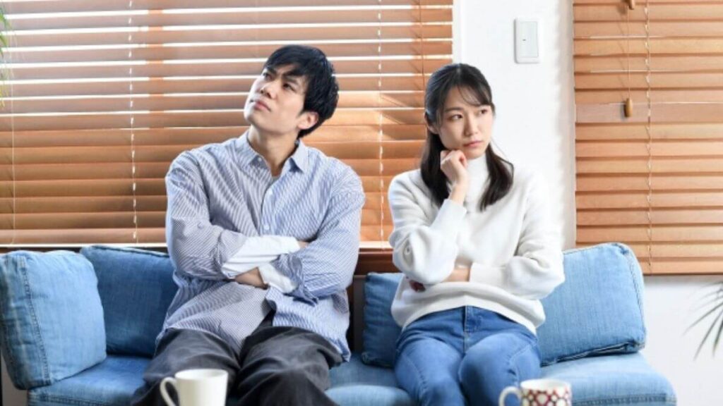 カウンセリング中に疑問を感じる夫婦