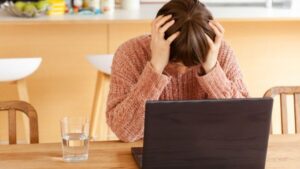 心理カウンセラーに向いていない人の特徴について書いた記事のアイキャッチ画像