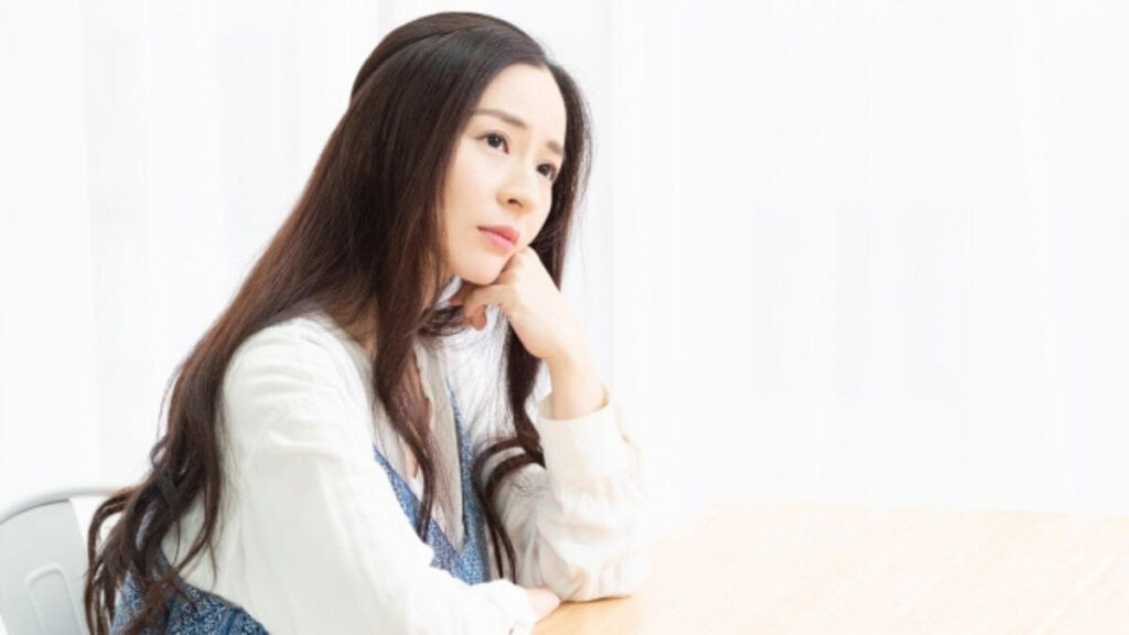 心理カウンセラーの仕事のきつさについて書いた記事のアイキャッチ画像