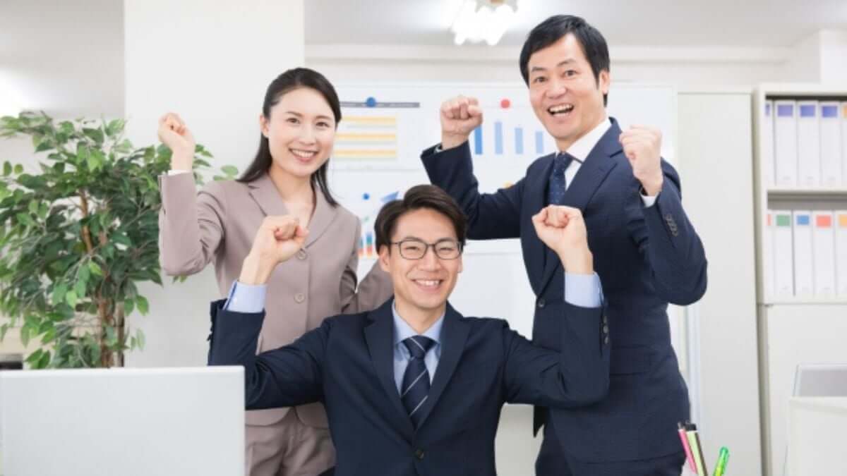 仕事においての心理学について書いた記事のアイキャッチ画像