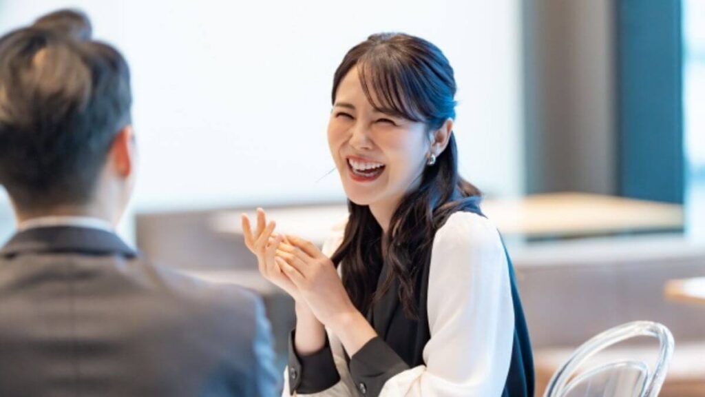 傾聴の姿勢について書いた記事のアイキャッチ画像